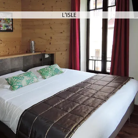 Lofts And Lakes Premium