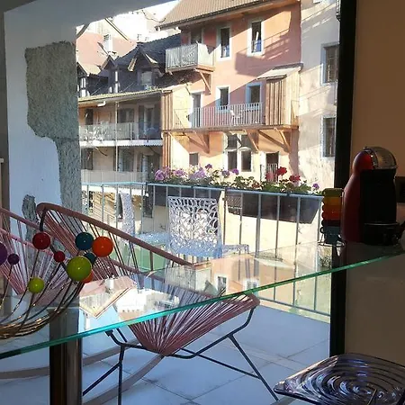 شقة Lofts And Lakes Premium آنسي